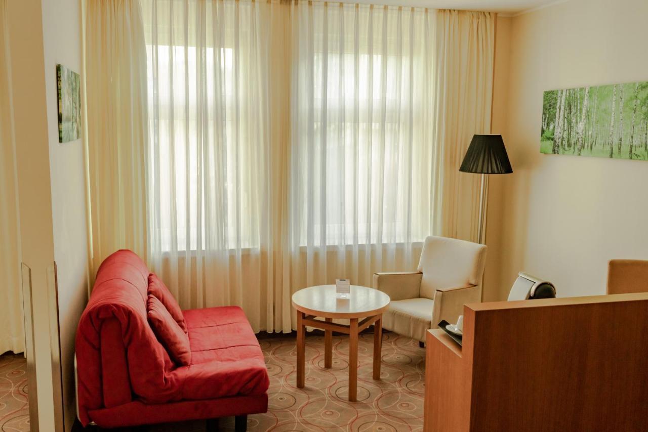 Hotel Blauer Engel Aue  Exteriör bild