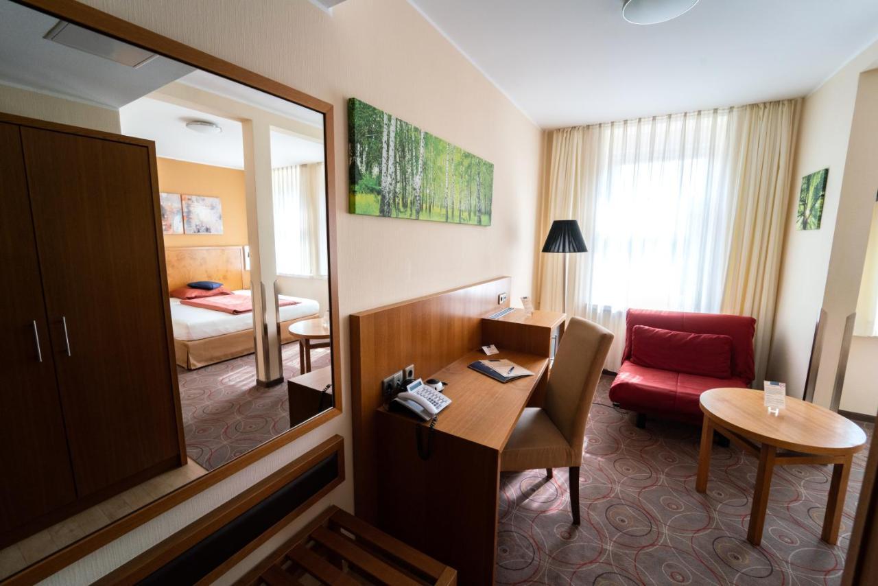 Hotel Blauer Engel Aue  Exteriör bild