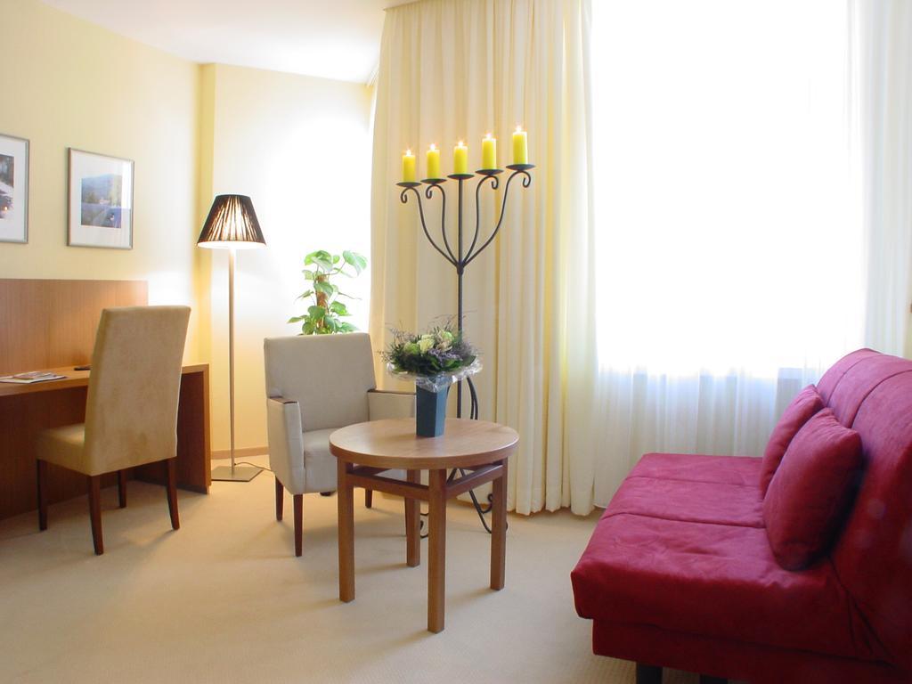 Hotel Blauer Engel Aue  Exteriör bild